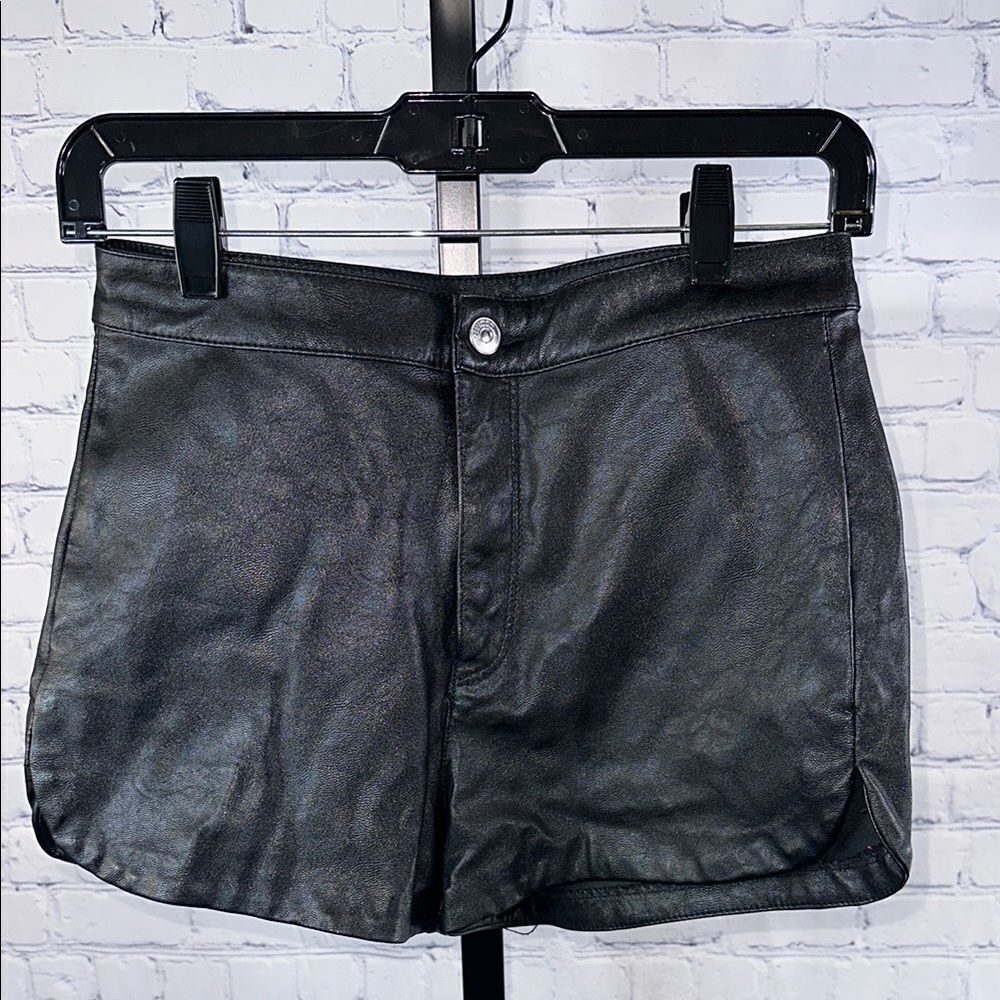 🖤 H&M Faux Leather Shorts | Size 4